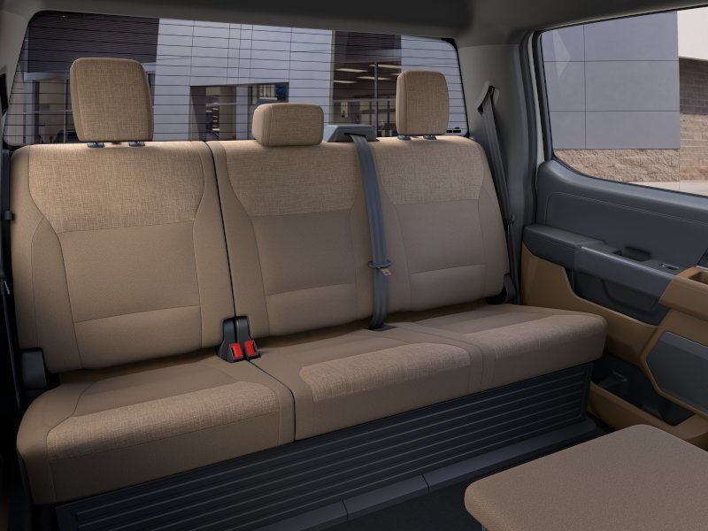 New 2026 Oxford White Ford F-250® XLT image 11