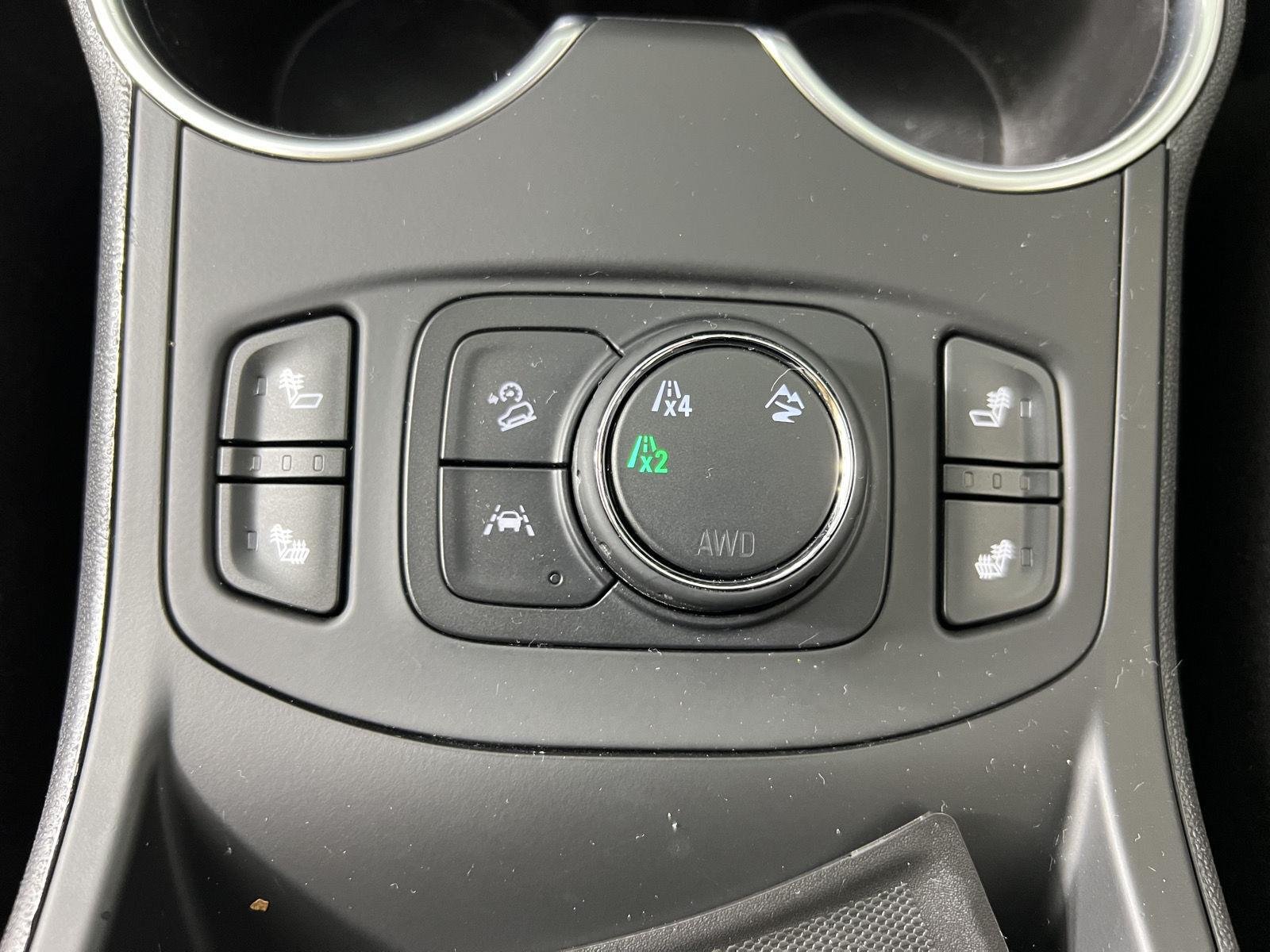 Used 2020 Summit White GMC SLE image 21