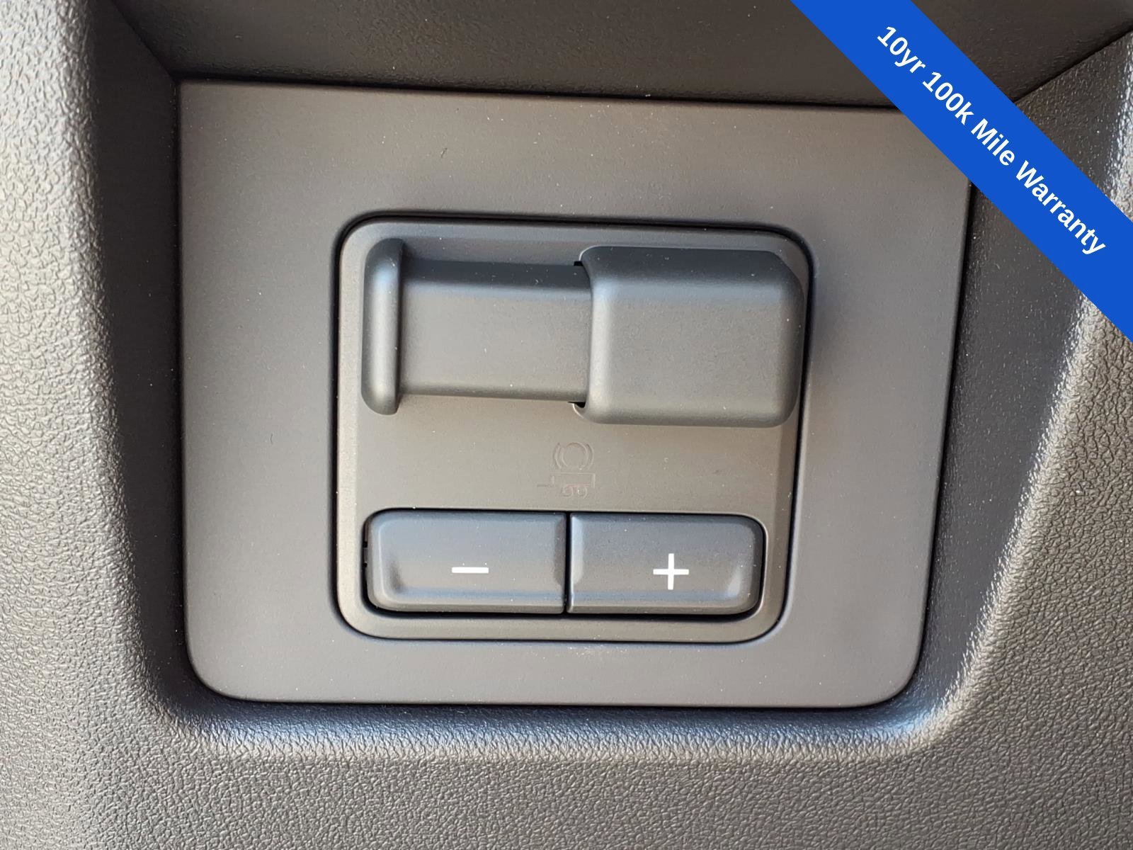 2026 Chevrolet Colorado LT - Photo 25