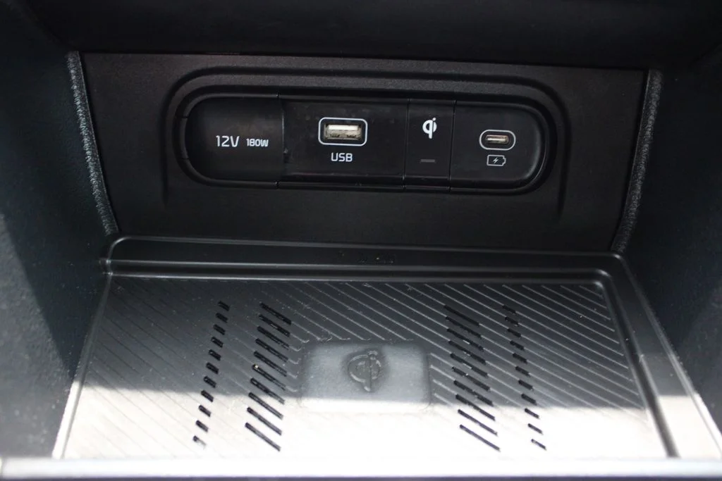Used 2023 Ebony Black Kia X-Pro Prestige image 20