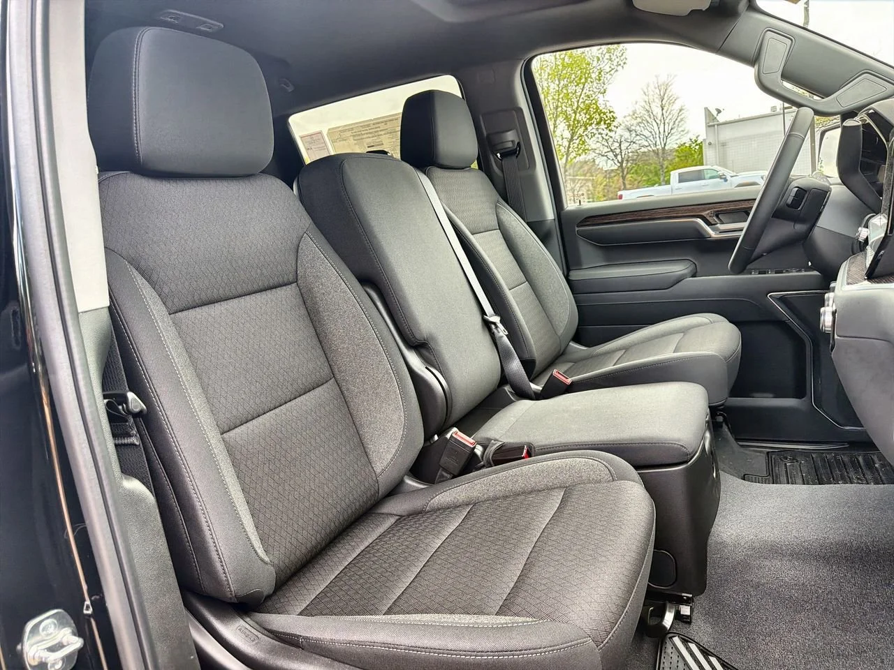 New 2026 Onyx Black GMC SLE image 23