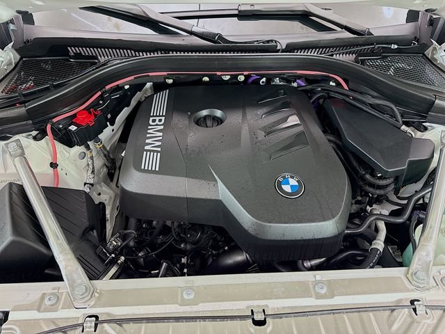 New 2026 Alpine White BMW 30 xDrive image 29