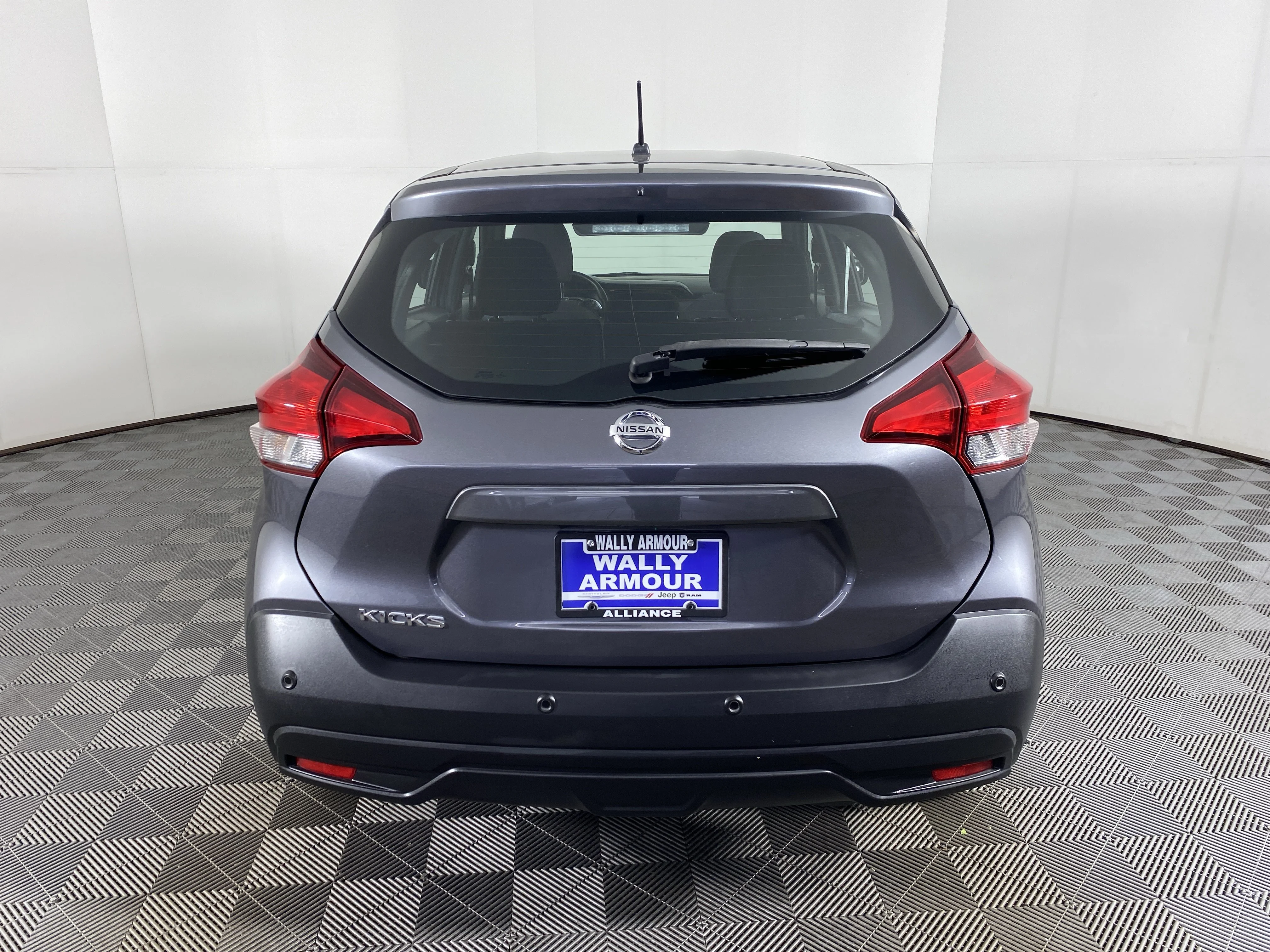 Used 2020 Gun Metallic Nissan S image 7
