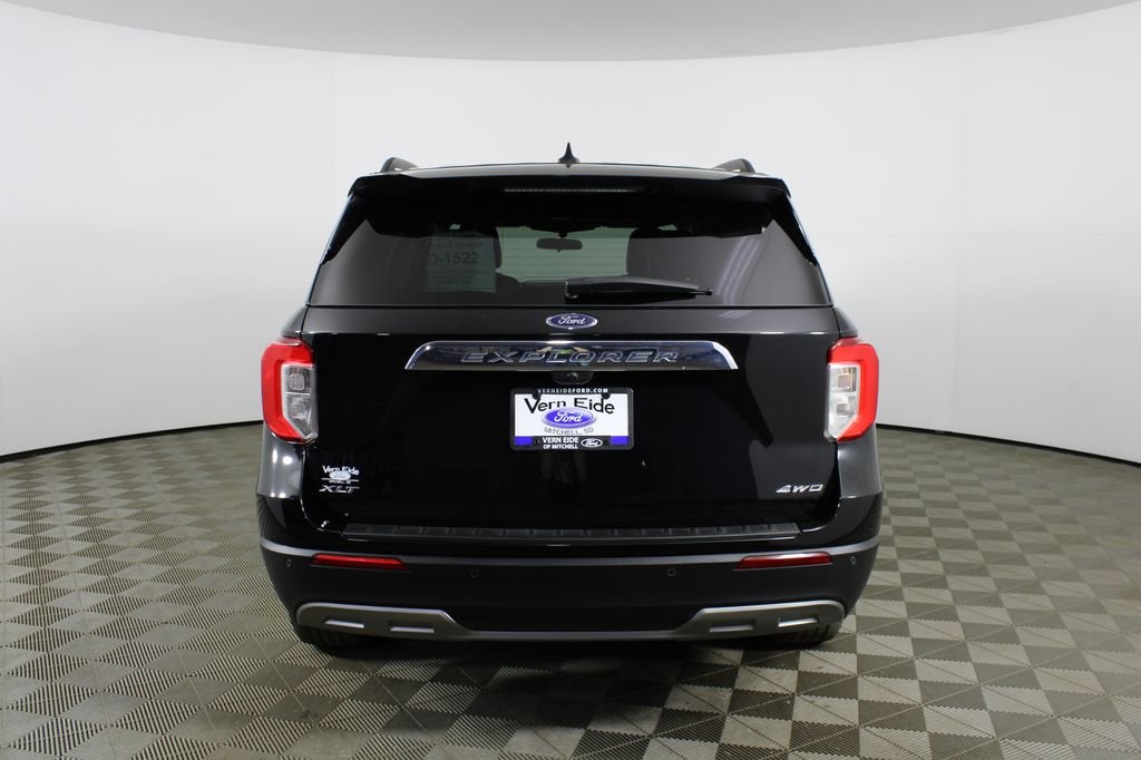 Used 2023 Black Ford XLT image 6