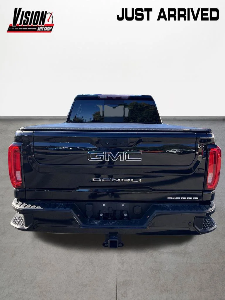 Used 2022 Black GMC Denali image 4