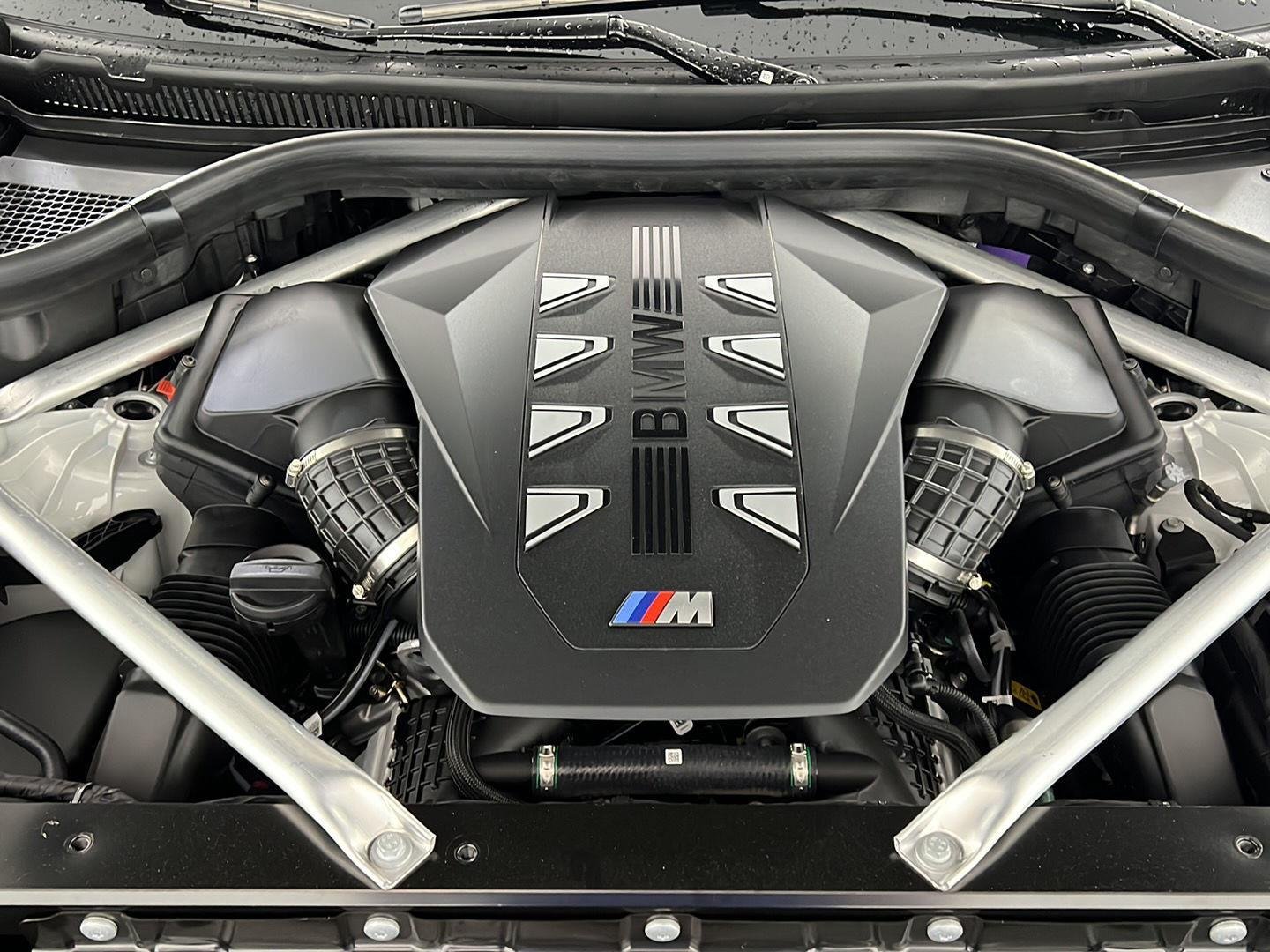 New 2026 Mineral White Metallic BMW M60i image 15