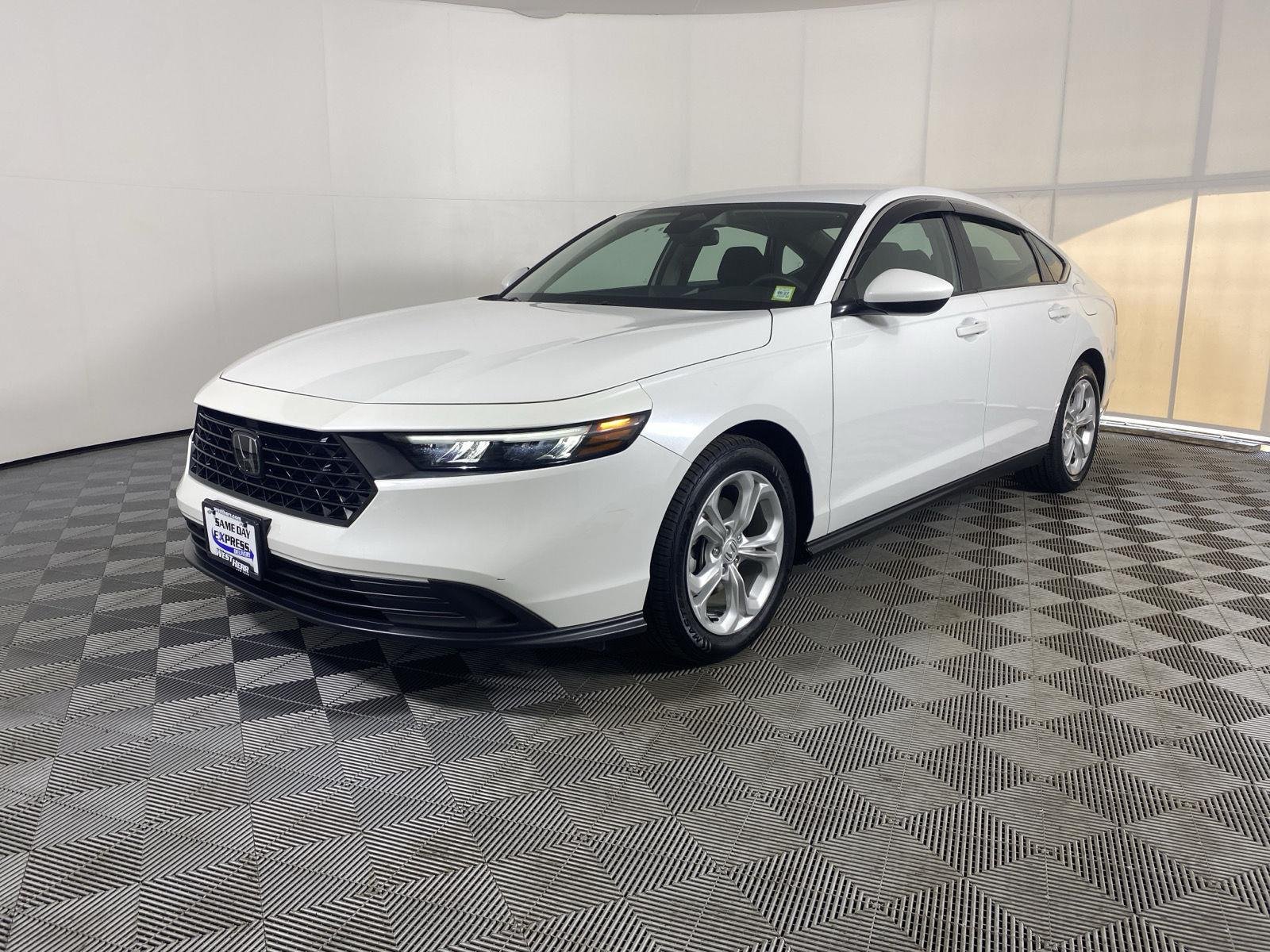 Certified Used 2023 Platinum White Pearl Honda LX image 3