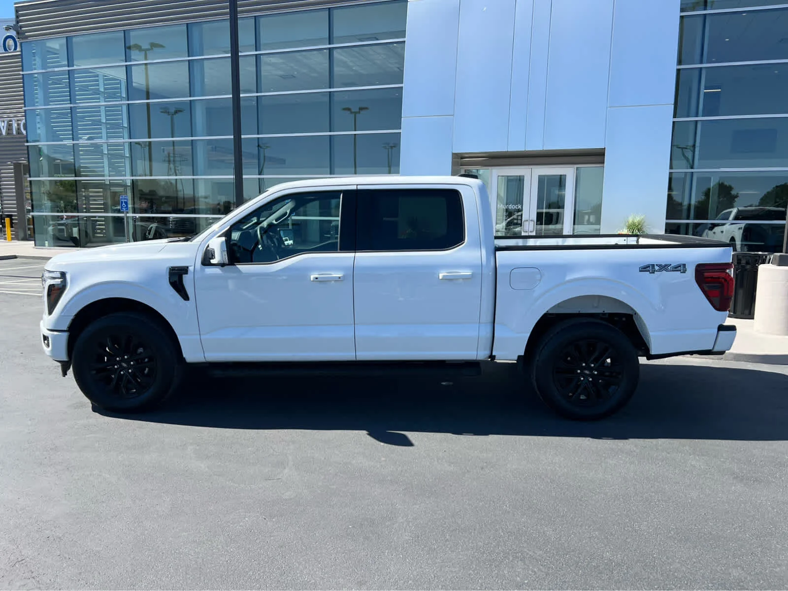 Certified Used 2025 Oxford White Clearcoat Ford LARIAT image 12