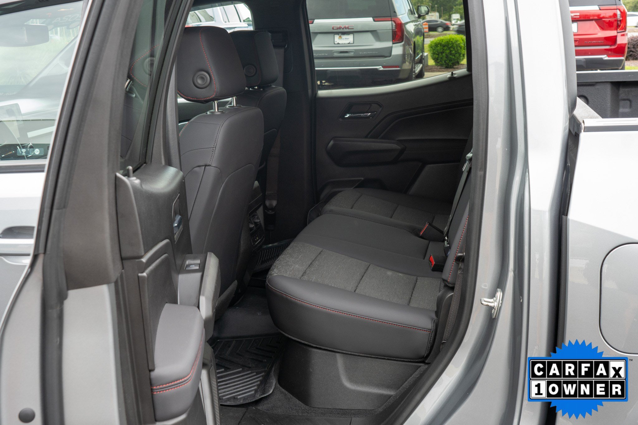 Used 2024 Sterling Gray Metallic Chevrolet 4WD Z71 image 30