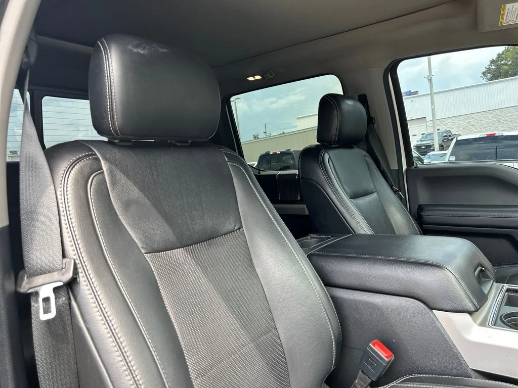 Used 2019 White Ford Lariat image 13
