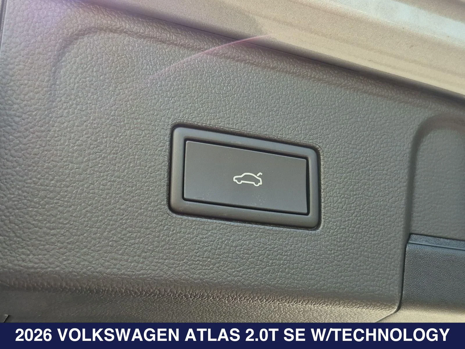 2026 Volkswagen Atlas SE w/Tech - Photo 26