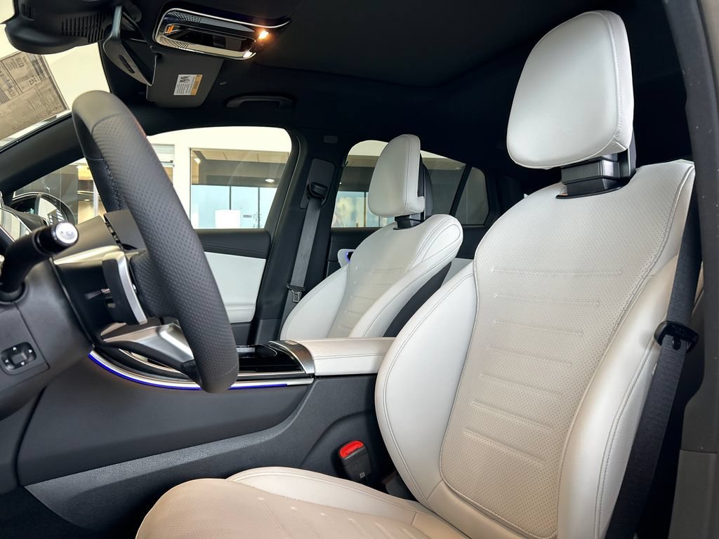 New 2027 Polar White Mercedes-Benz GLC 300 image 15