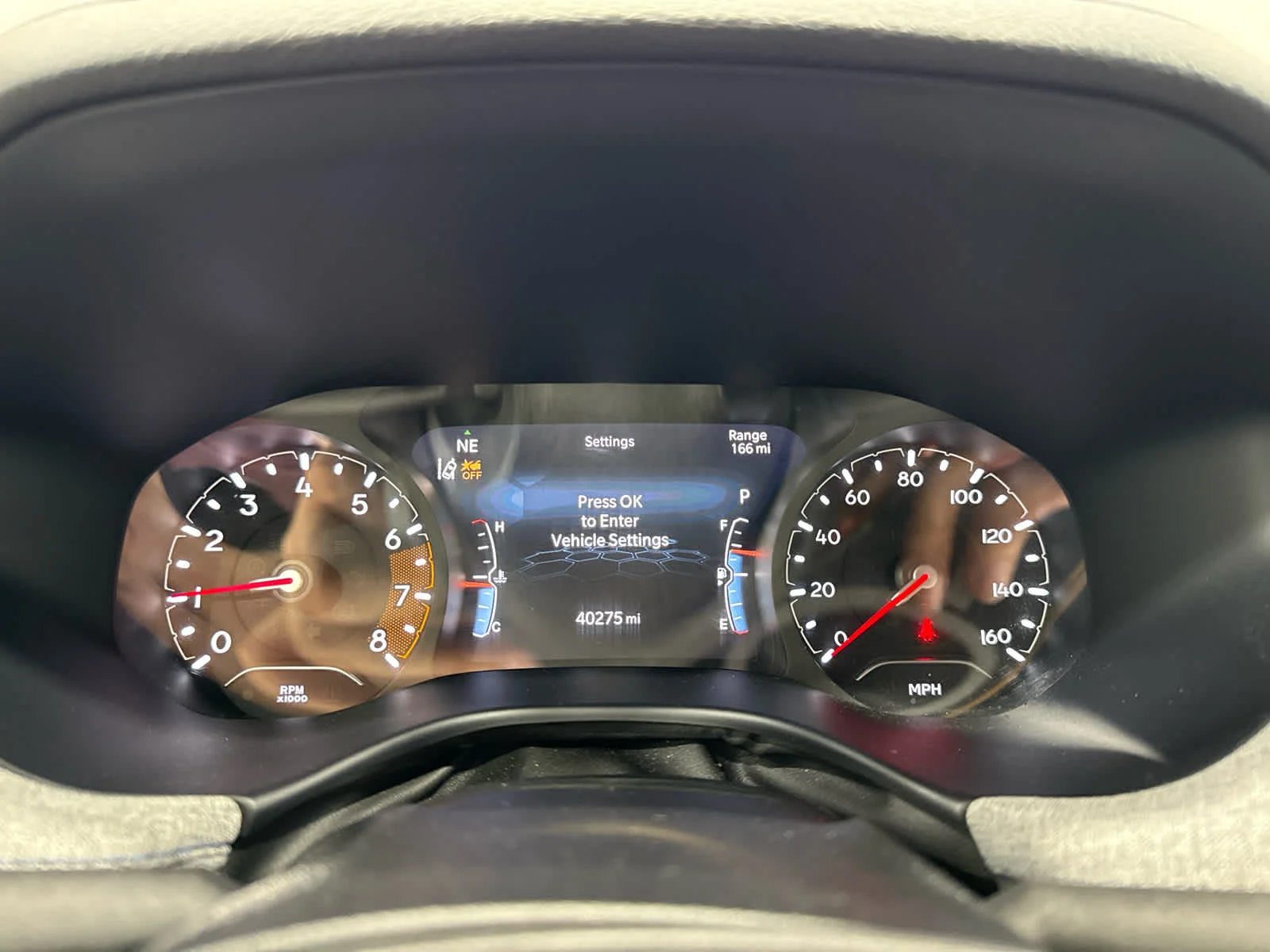 Used 2024 Sil/silver Jeep Latitude image 24