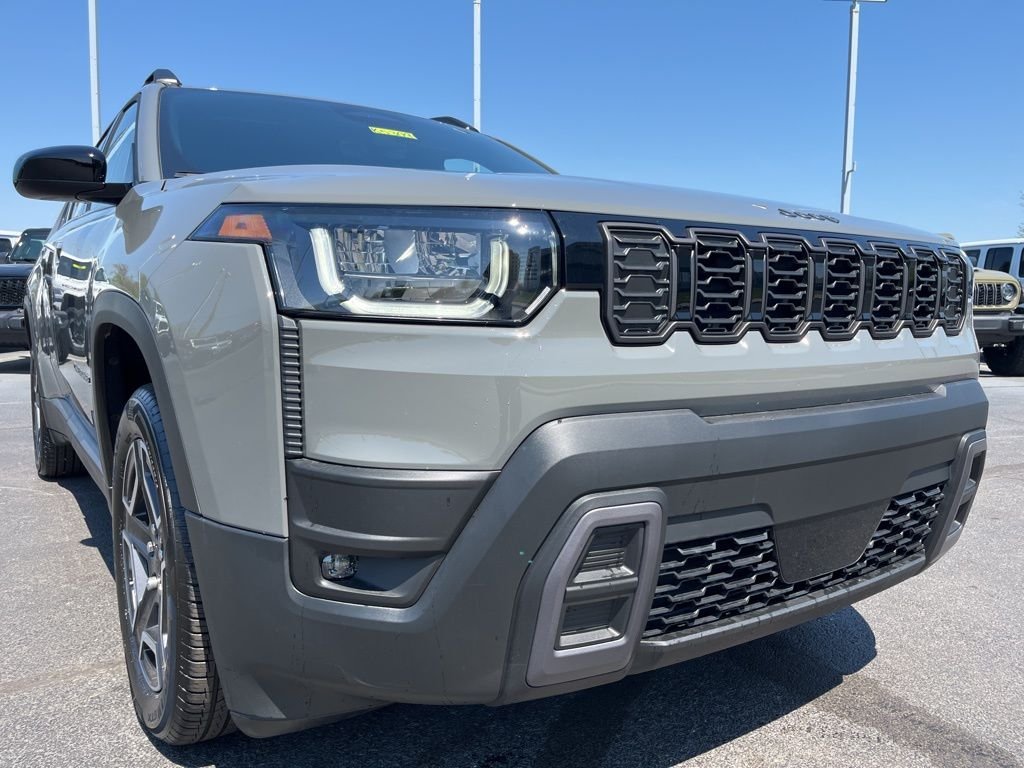 New 2026 Sting-Gray Clearcoat Jeep Laredo image 45