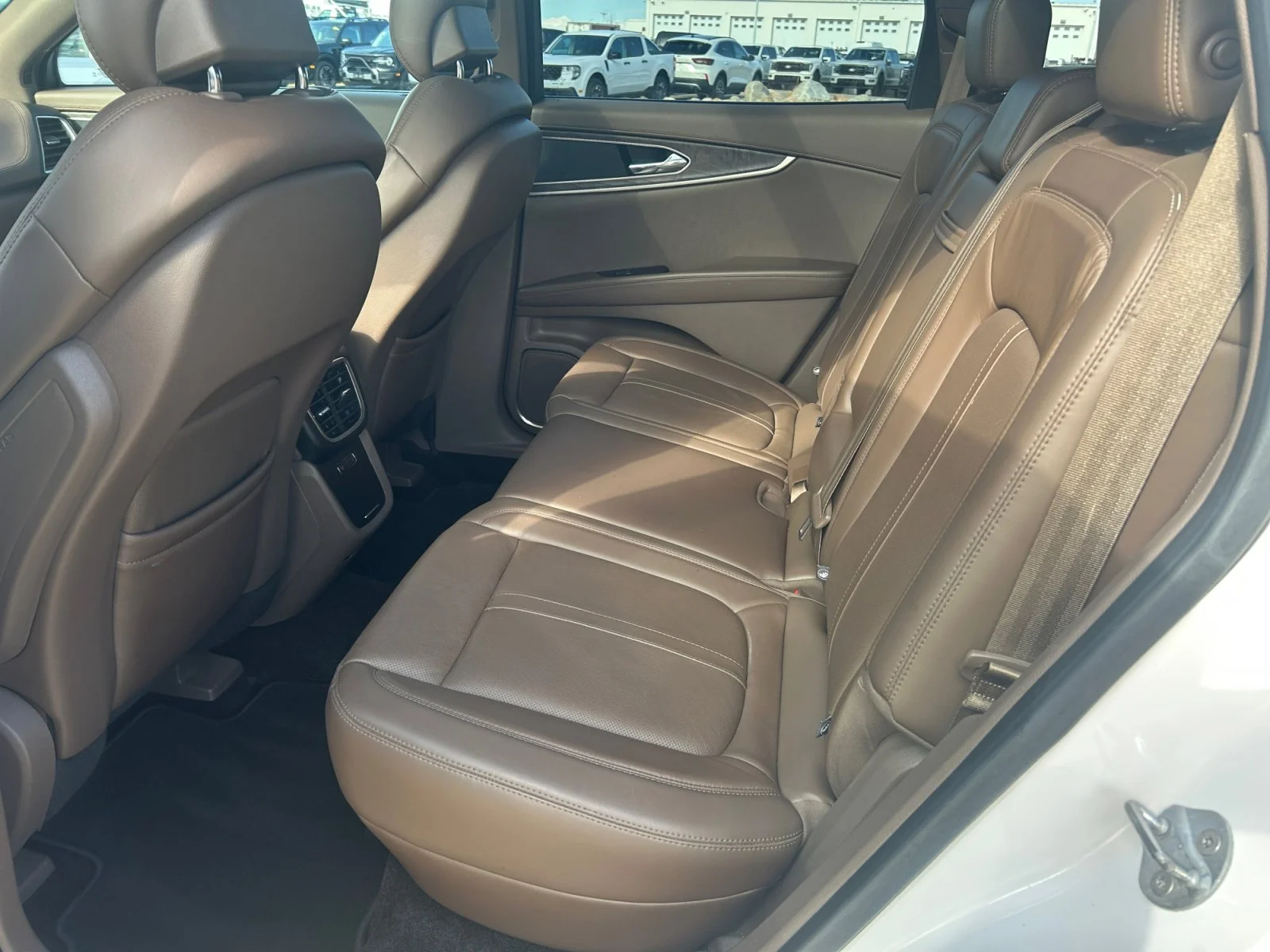 Used 2018 WHITE Lincoln RESERVE AWD image 19