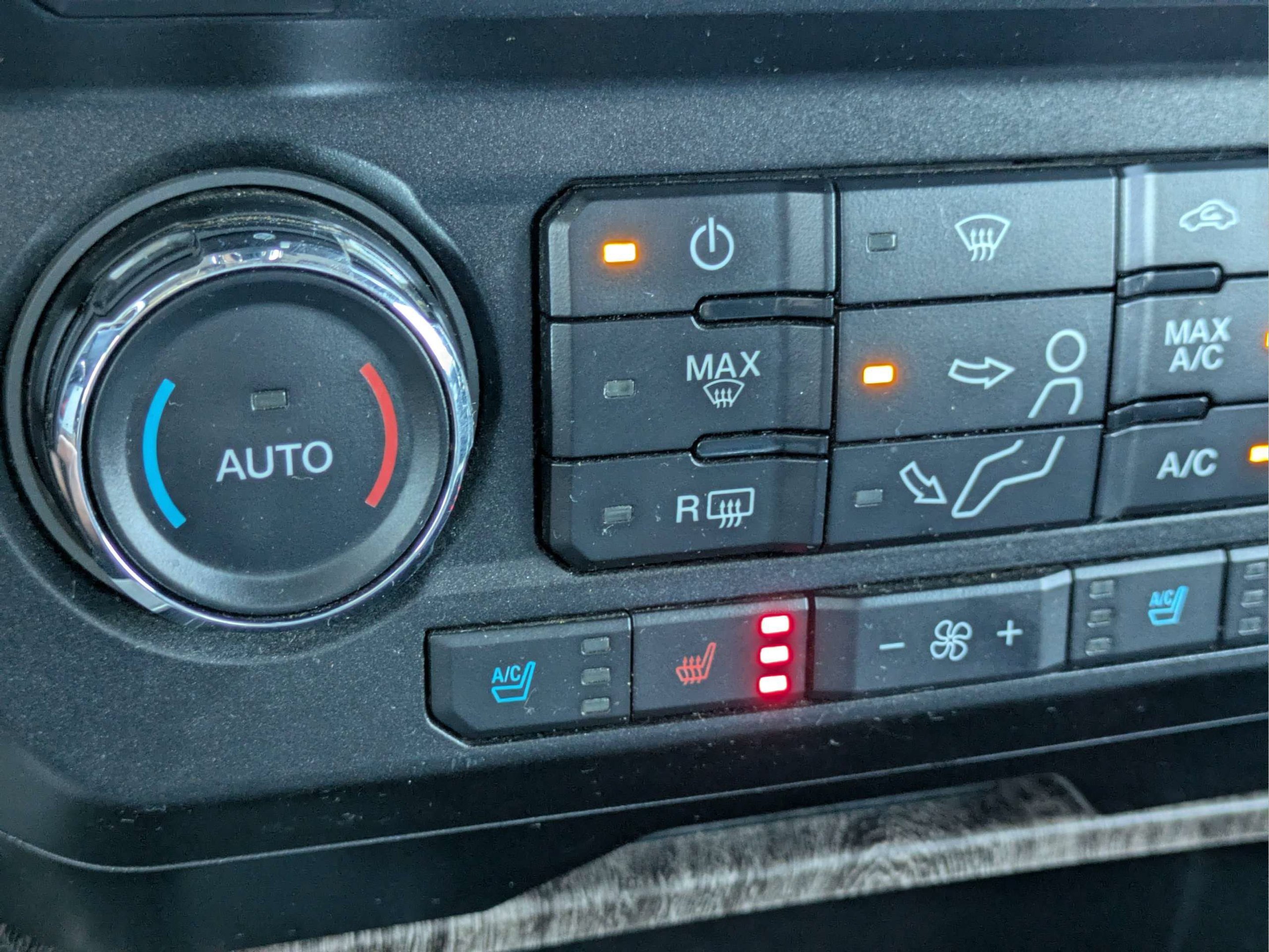 Used 2017 Magnetic Ford Lariat image 20