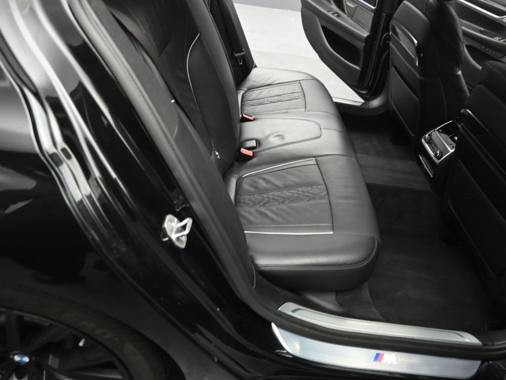 2022 BMW 750LI - Image 24