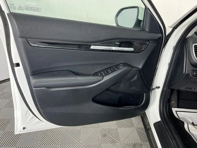 New 2026 White Kia S image 15
