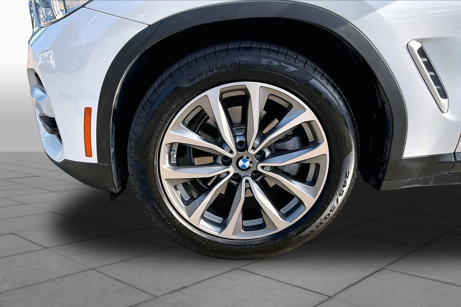 Used 2018 Alpine White BMW xDrive30i image 10