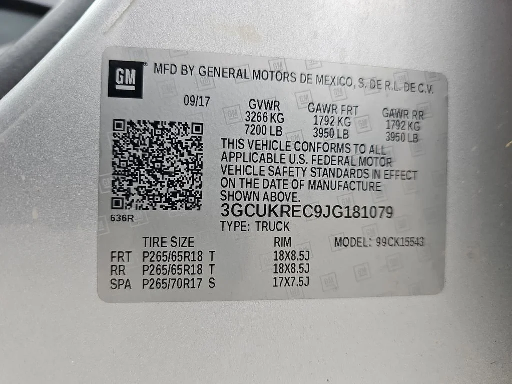 Used 2018 SILVER ICE METALLIC Chevrolet LT image 39