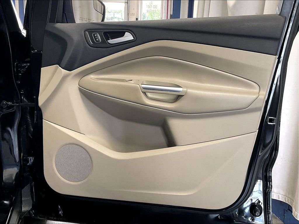 Used 2018 Black Ford SE image 12