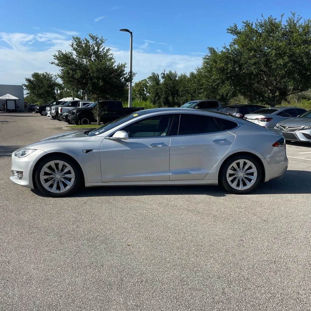 Used 2018 Tesla Model S 100D with VIN 5YJSA1E2XJF266831 for sale in Miami, FL