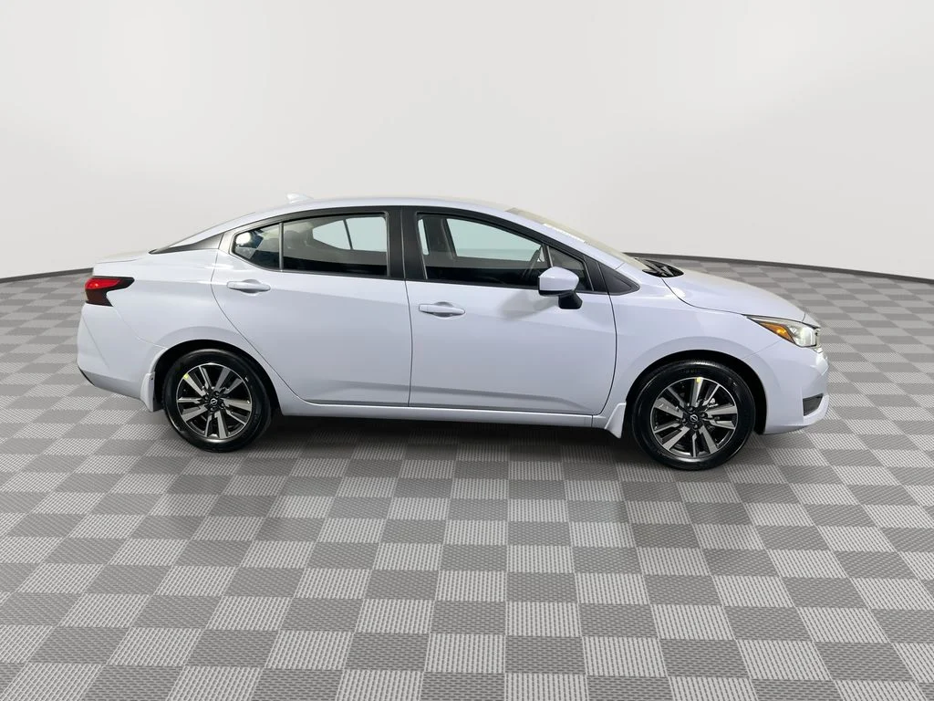 2025 Nissan Versa Sedan SV - Photo 9