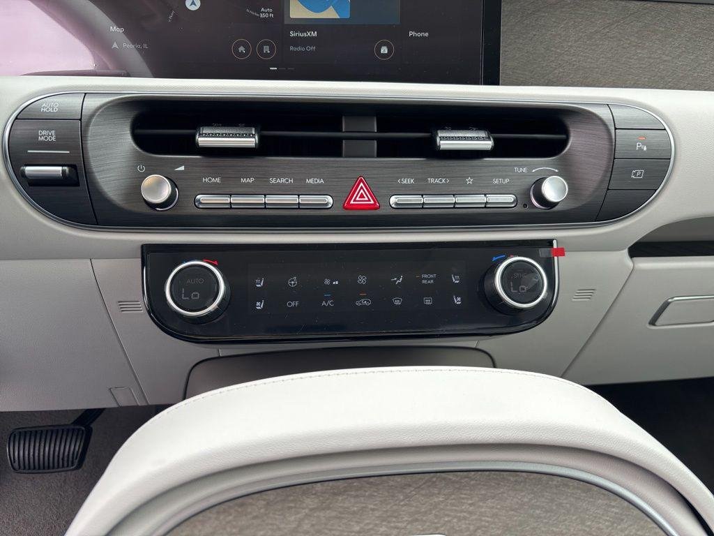 New 2026  Hyundai SEL Premium FWD image 27