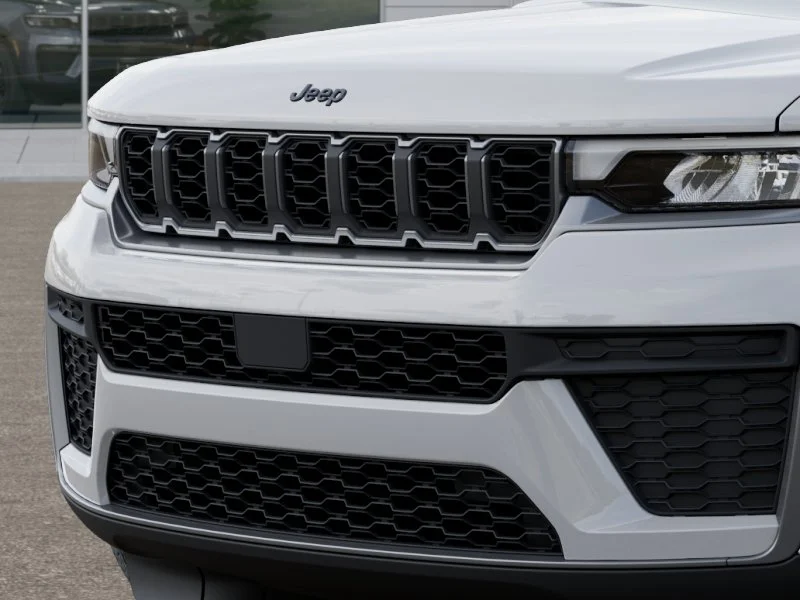 New 2026 Bright White Clear-Coat Exterior Paint Jeep Altitude image 43