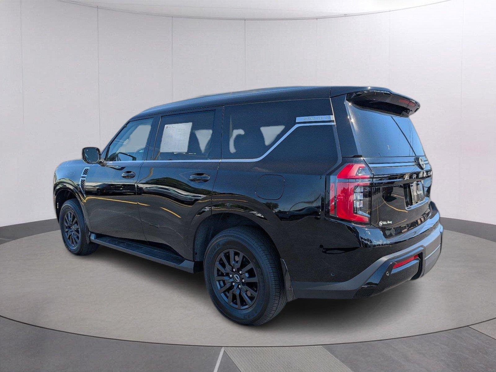 Used 2025 Super Black Nissan SV image 5