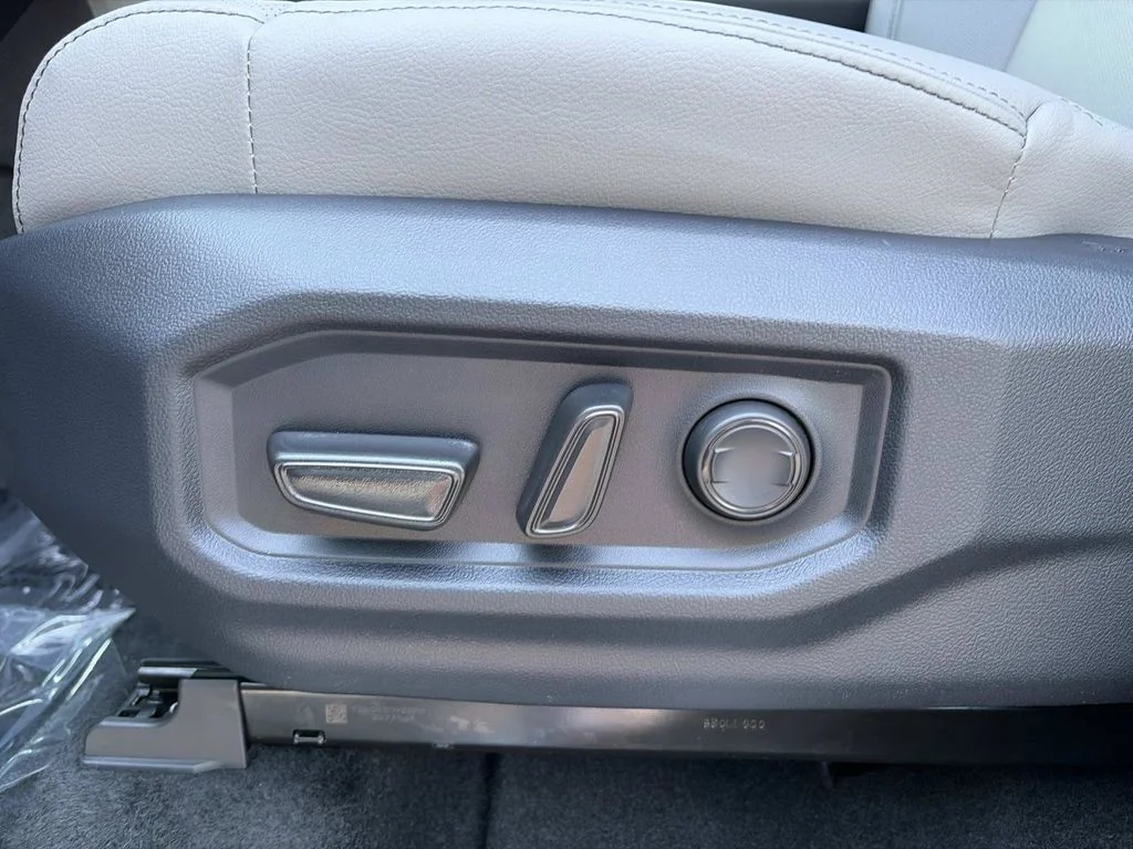 New 2026 Magnetic Gray Metallic Toyota SR5 image 26