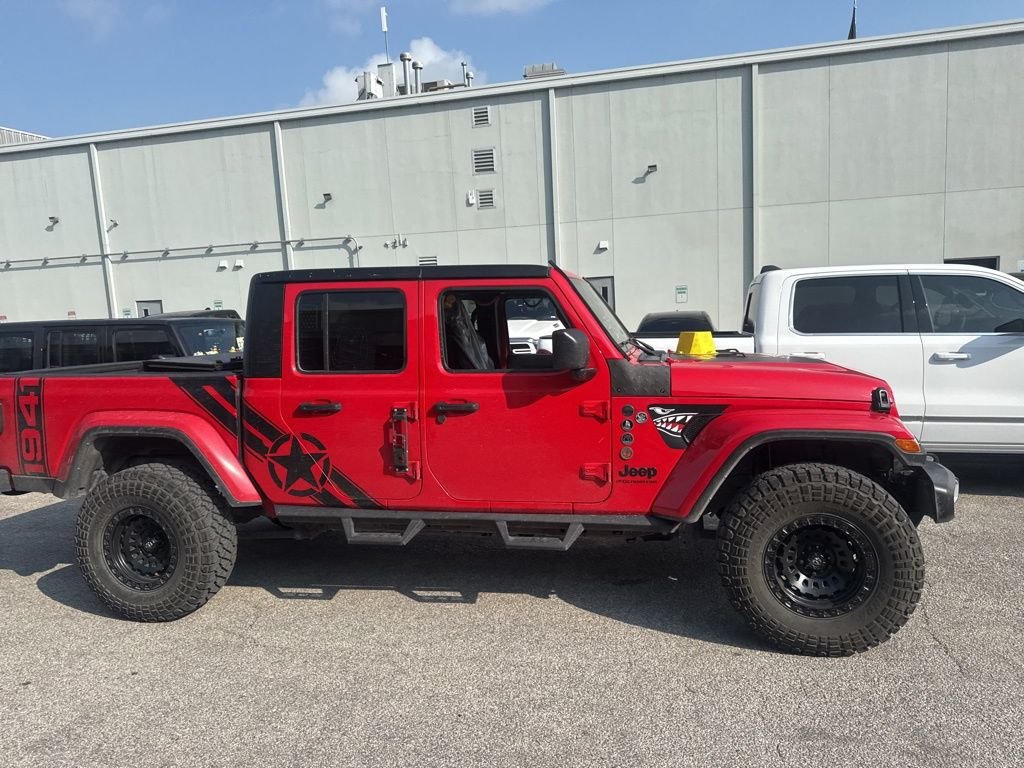 Used 2024 Red Jeep Sport image 9