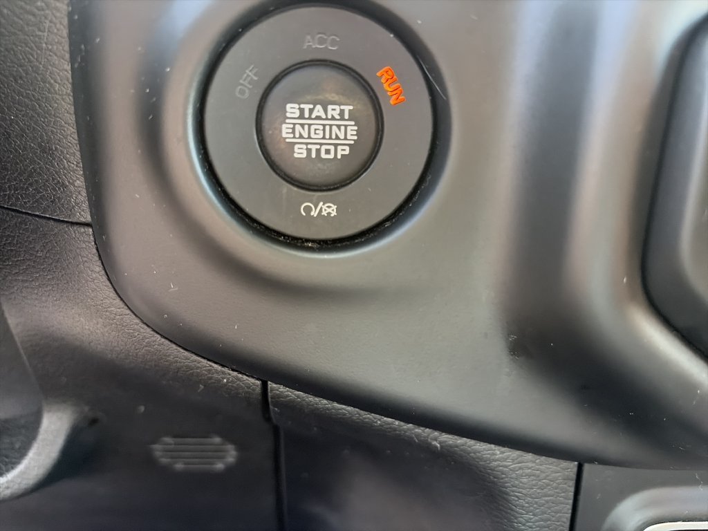 Used 2021 Granite Crystal Clearcoat Metallic Jeep Unlimited Rubicon image 29