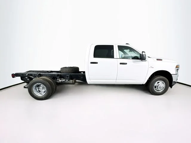 New 2026 Bright White Clear-Coat Exterior Paint RAM TRADESMAN image 8