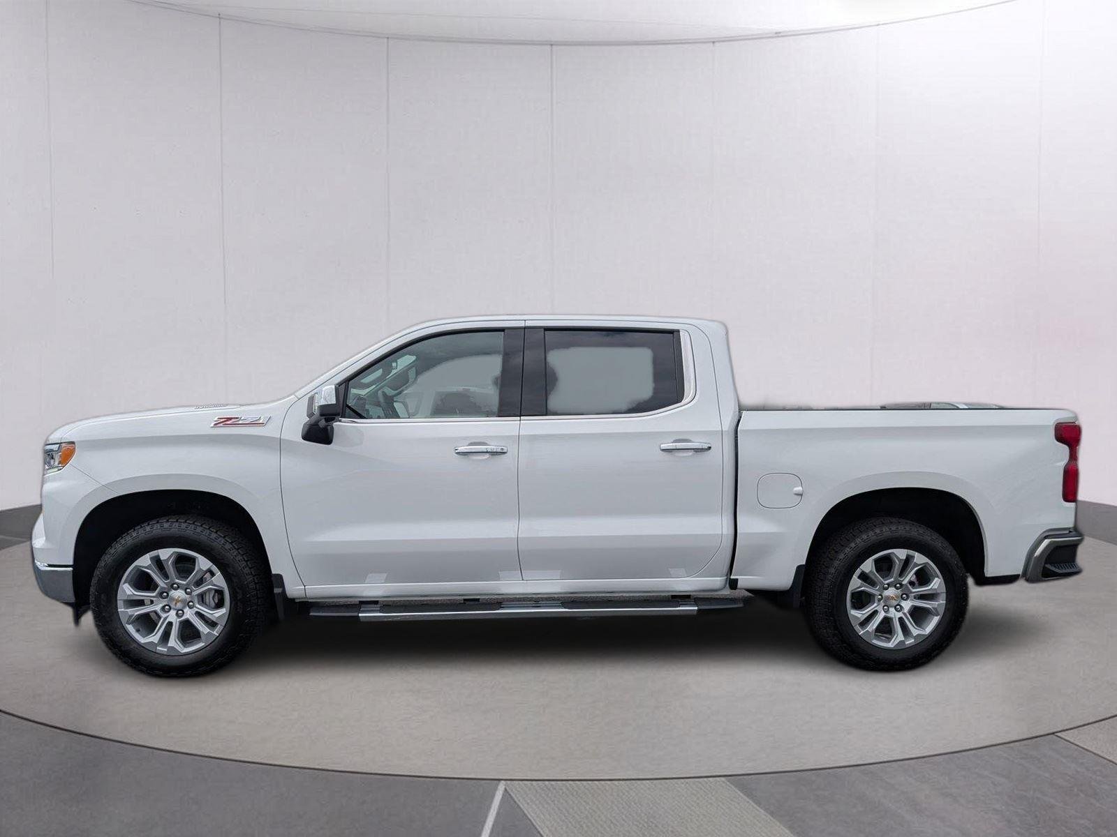 2026 Chevrolet Silverado 1500 LTZ - Photo 6