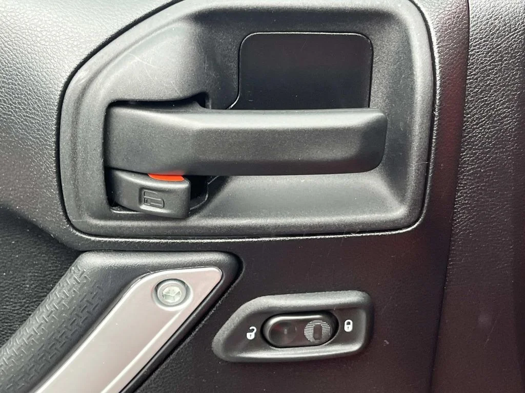 Used 2015 Black Jeep Sport image 15