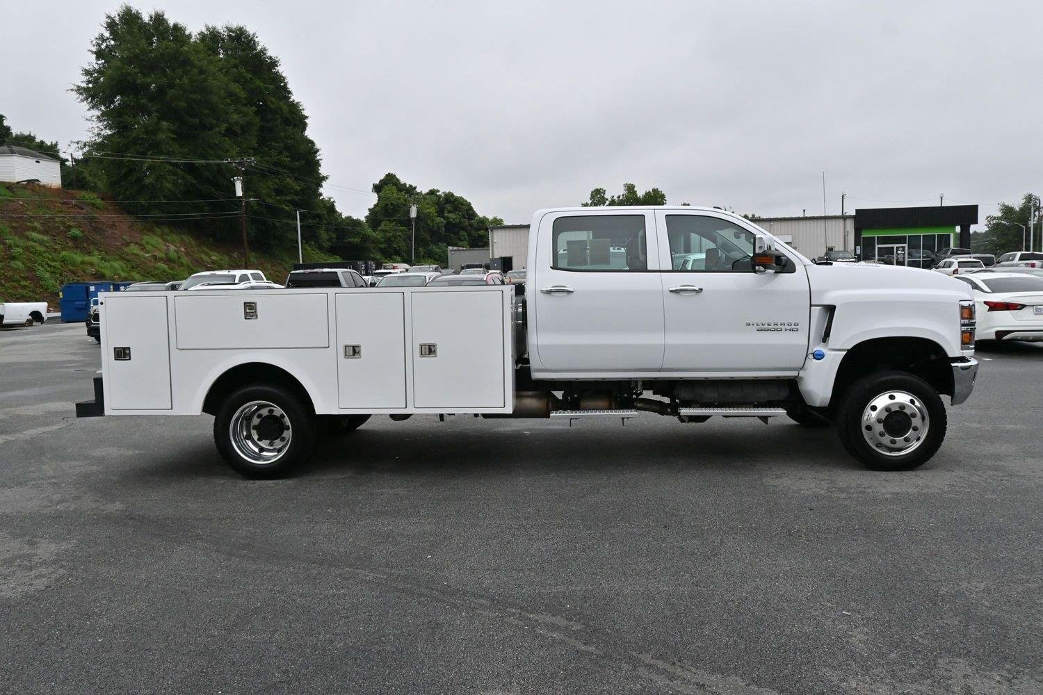 Used 2024 Summit White Chevrolet Work Truck image 8