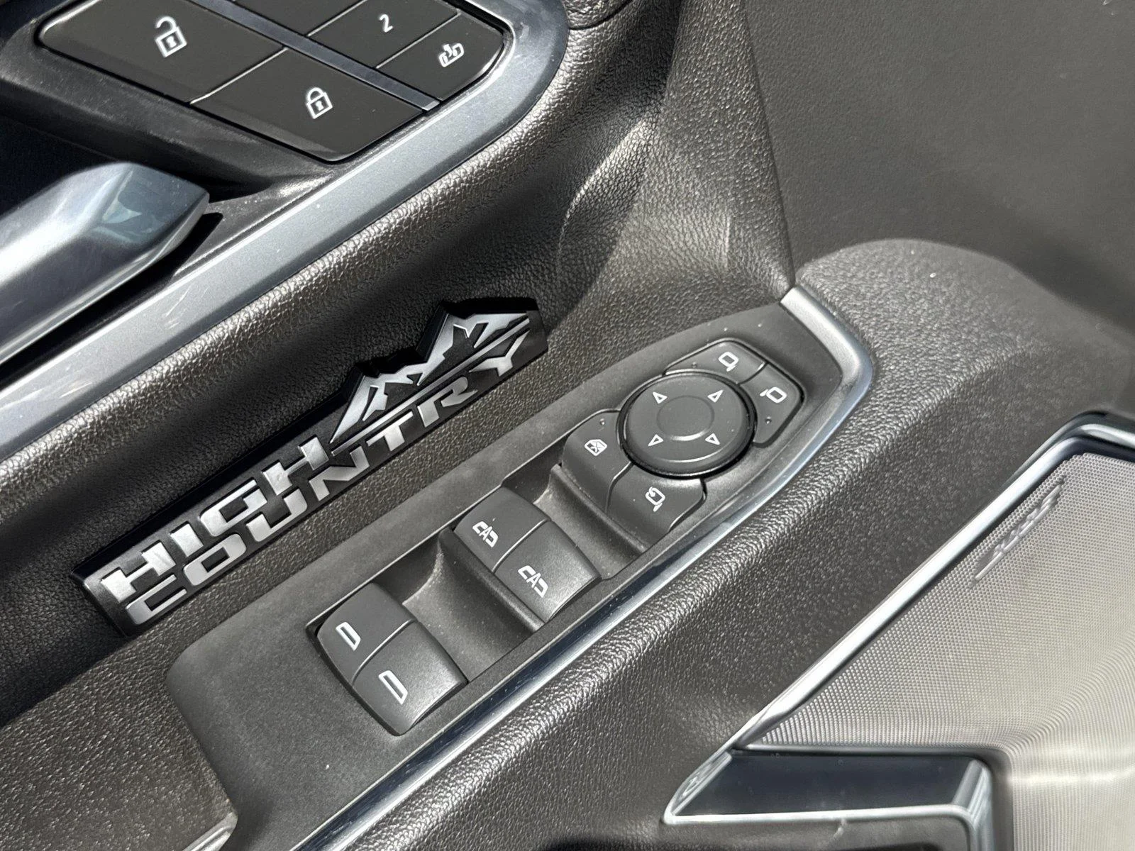 Used 2025 Sterling Gray Metallic Chevrolet High Country image 20