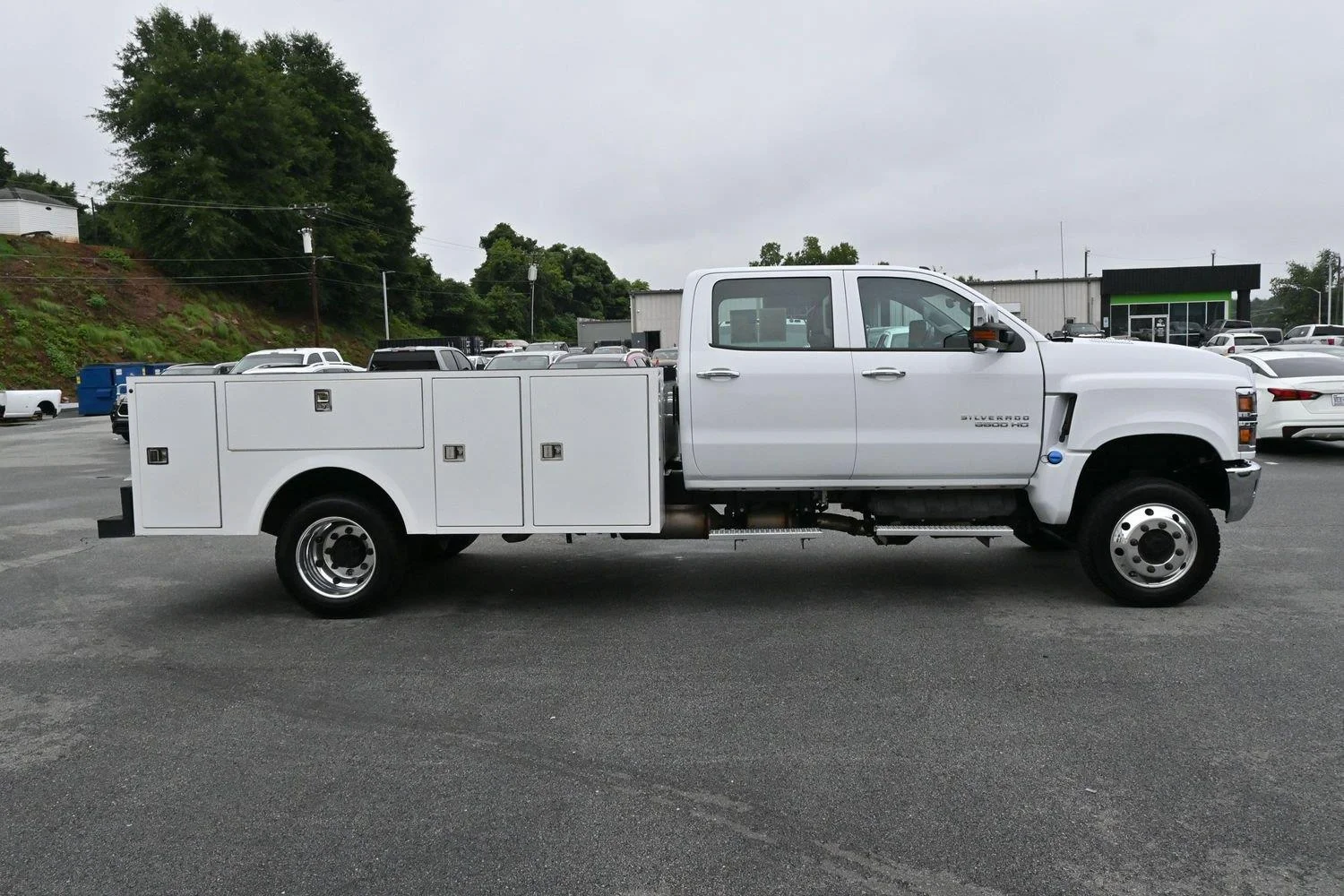 Used 2024 Summit White Chevrolet Work Truck image 8