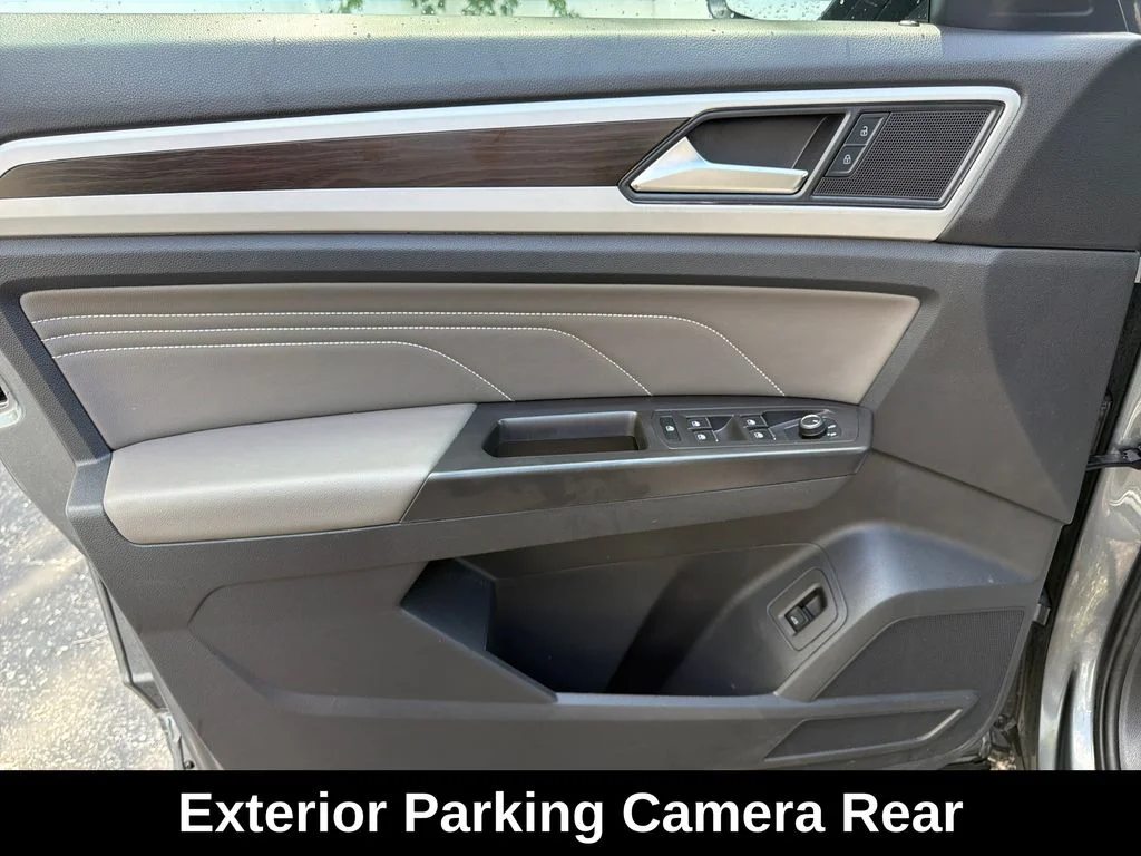 Used 2023 Gray Volkswagen 2.0T SE w/Technology image 12