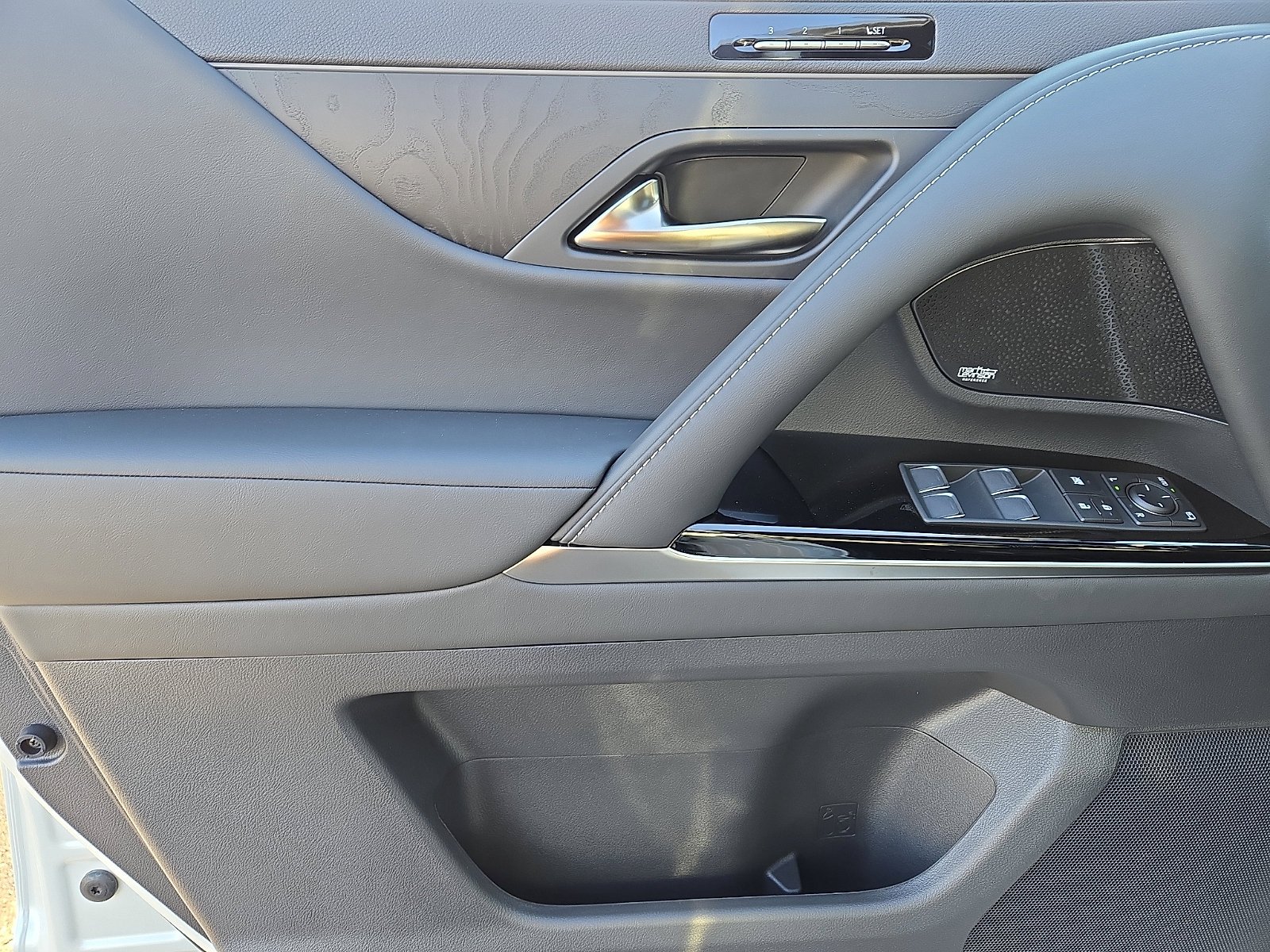 2026 Lexus LX 600 Luxury - Photo 8