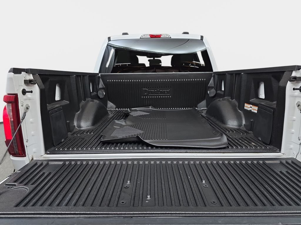 Used 2024 Oxford White Ford XLT image 14