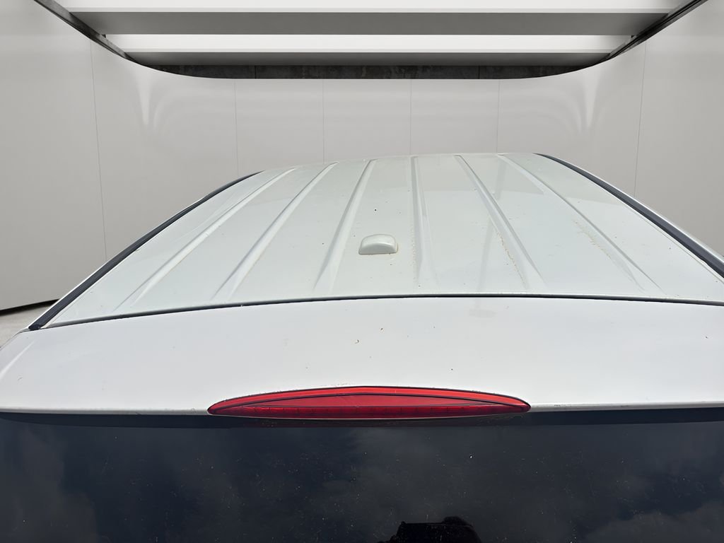 Used 2011 Aspen White Pearl Acura Advance Pkg image 10