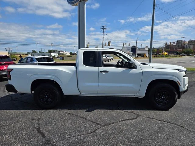 Used 2022 White Nissan S image 9