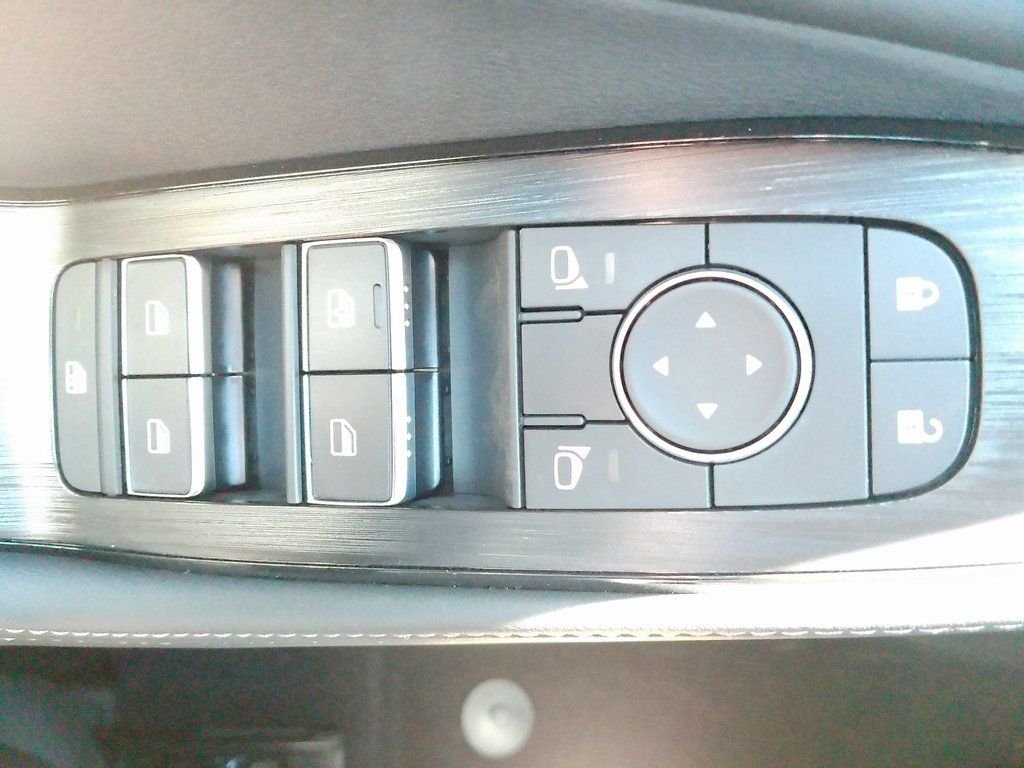 2025 Nissan Rogue SL - Photo 51