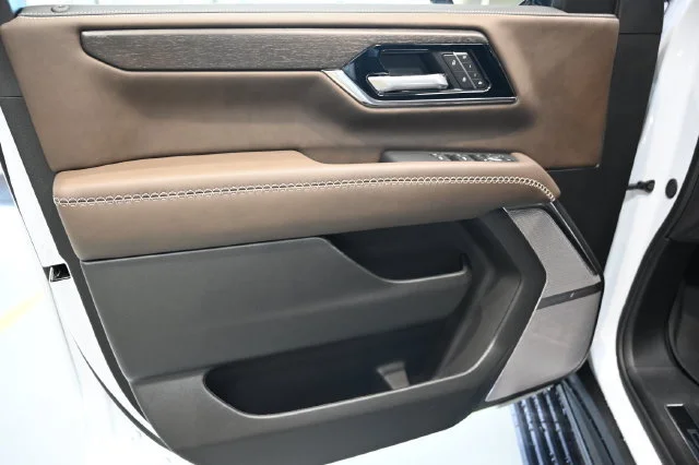 2026 GMC Yukon XL Denali Ultimate - Photo 33