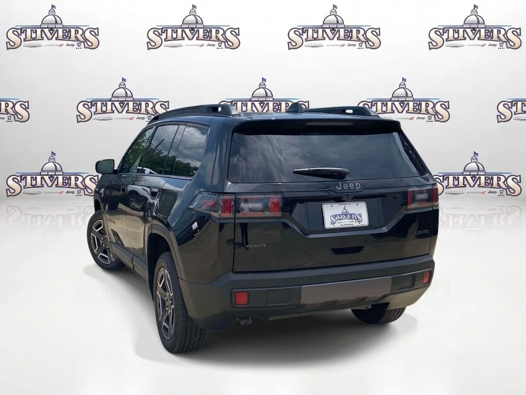 New 2026 Diamond Black Crystal Pearl-Coat Exterior Paint Jeep Limited image 4