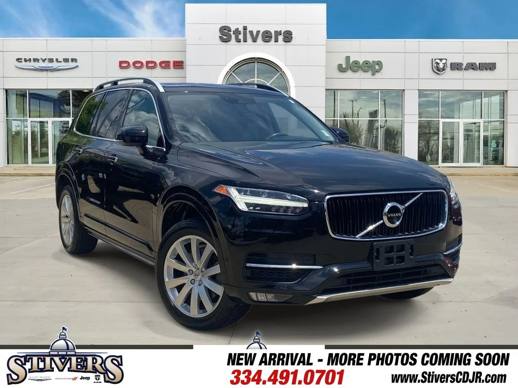 2018 Volvo XC90 T5 FWD Momentum's photo