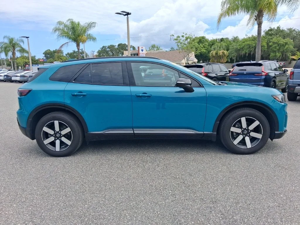 Used 2025  Honda Touring image 4