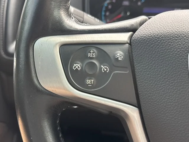 Used 2022 Gray GMC Elevation image 29
